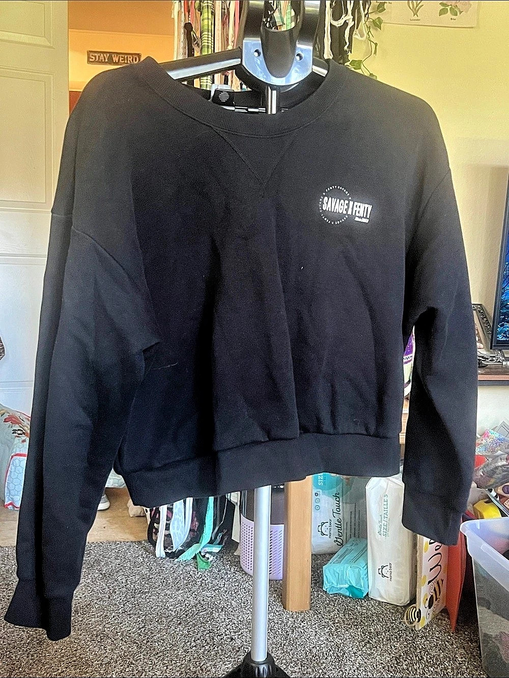 Savage X Fenty Weekender Fleece Relaxed Crew Neck Cropped Sweatshirt Black Size